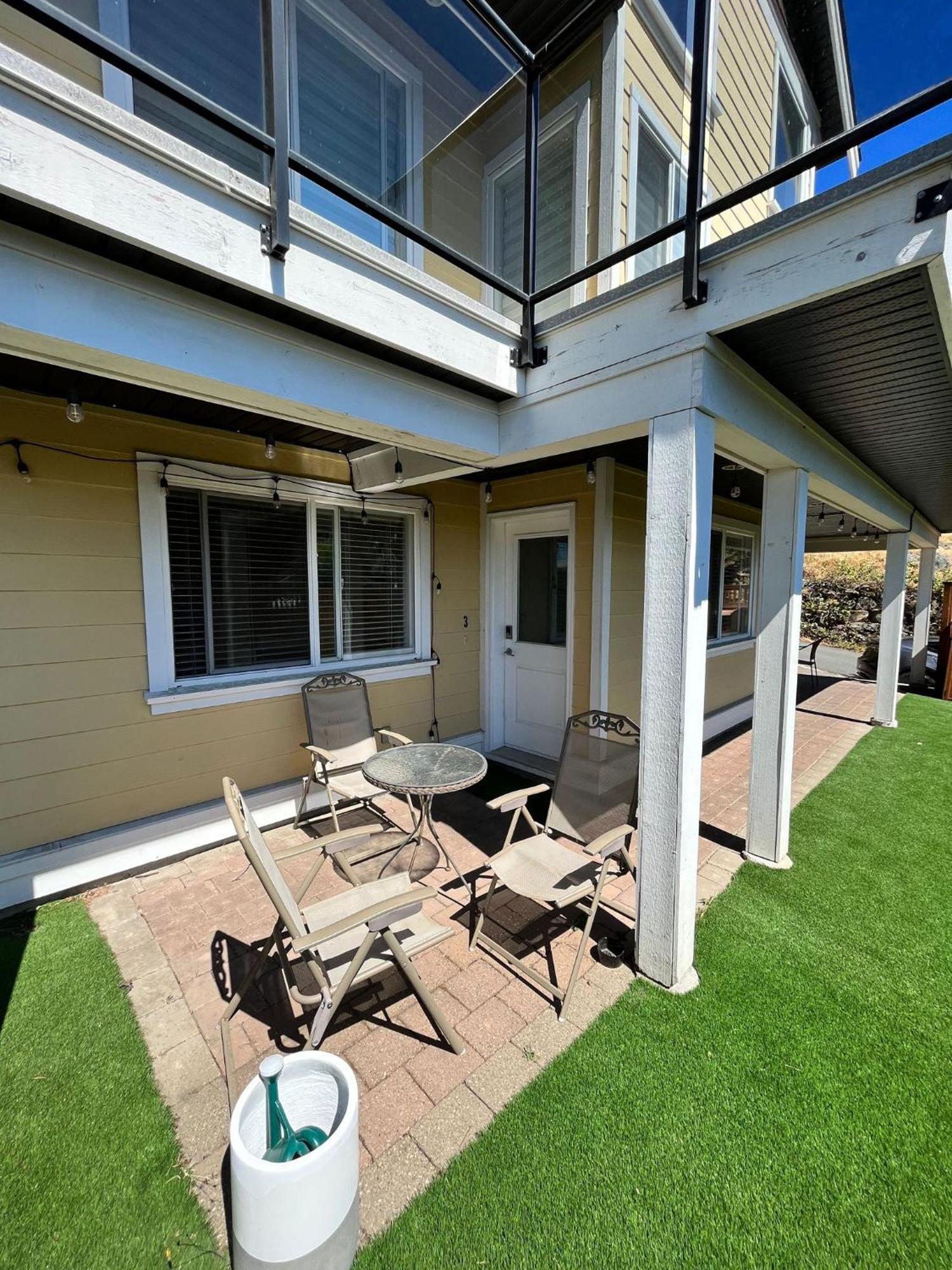 Beautiful & Cozy 1 Bedroom 1 Bath In The Westshore Виктория Экстерьер фото